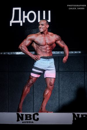 MEN'S PHYSIQUE